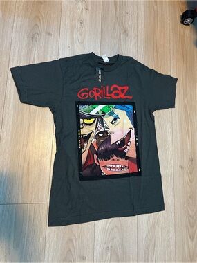Hot Topic Black Gorillaz Graphic Tee with Multicolor Band Art